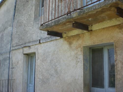 продажа дома в Италии, требующего капитального ремонта